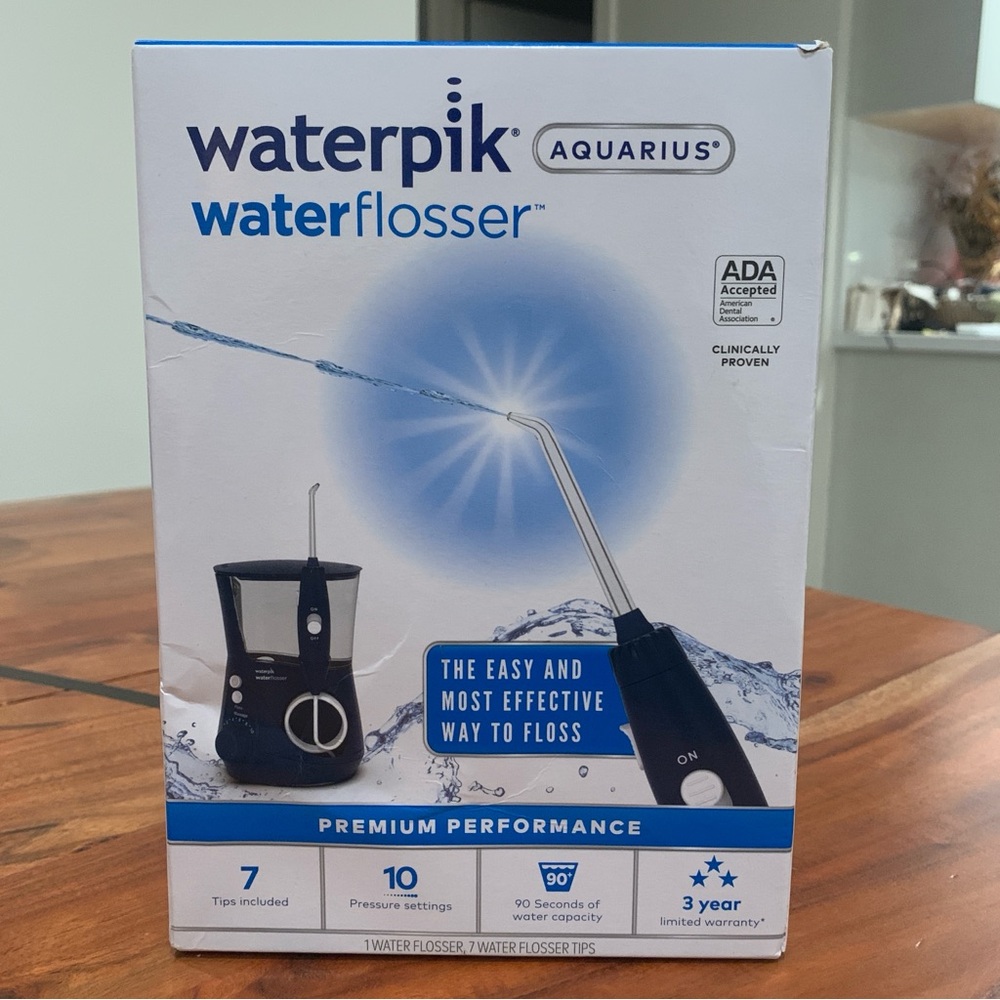 New Waterpik Aquarius Water Flosser WP-663CD Black